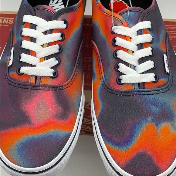 WMNS VANS AUTHENTIC DARK AURA Multi/True White - Picture 8 of 16